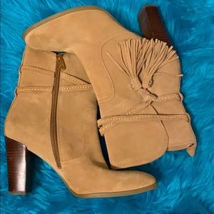 New Tommy Hilfiger tan tassel boots. Tommy boots.
